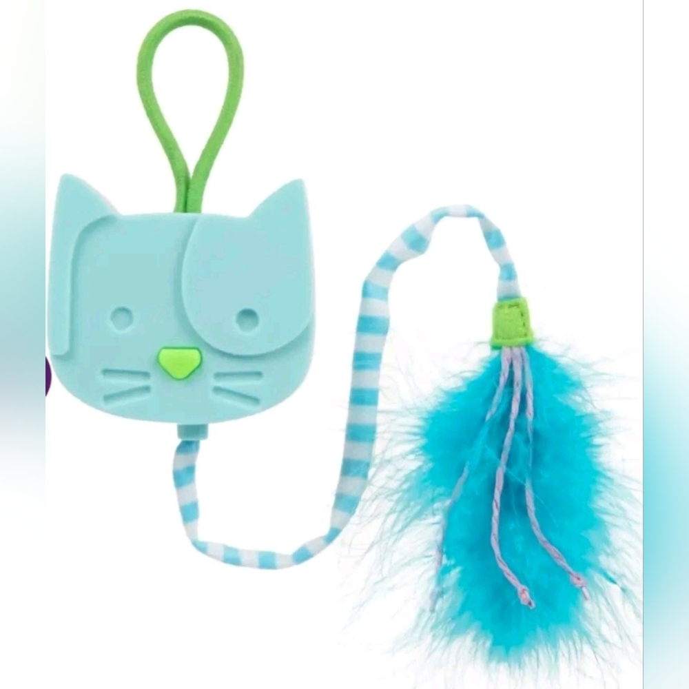 SmartyKat Twirly Tail Hanging Electronic Teaser Cat Toy